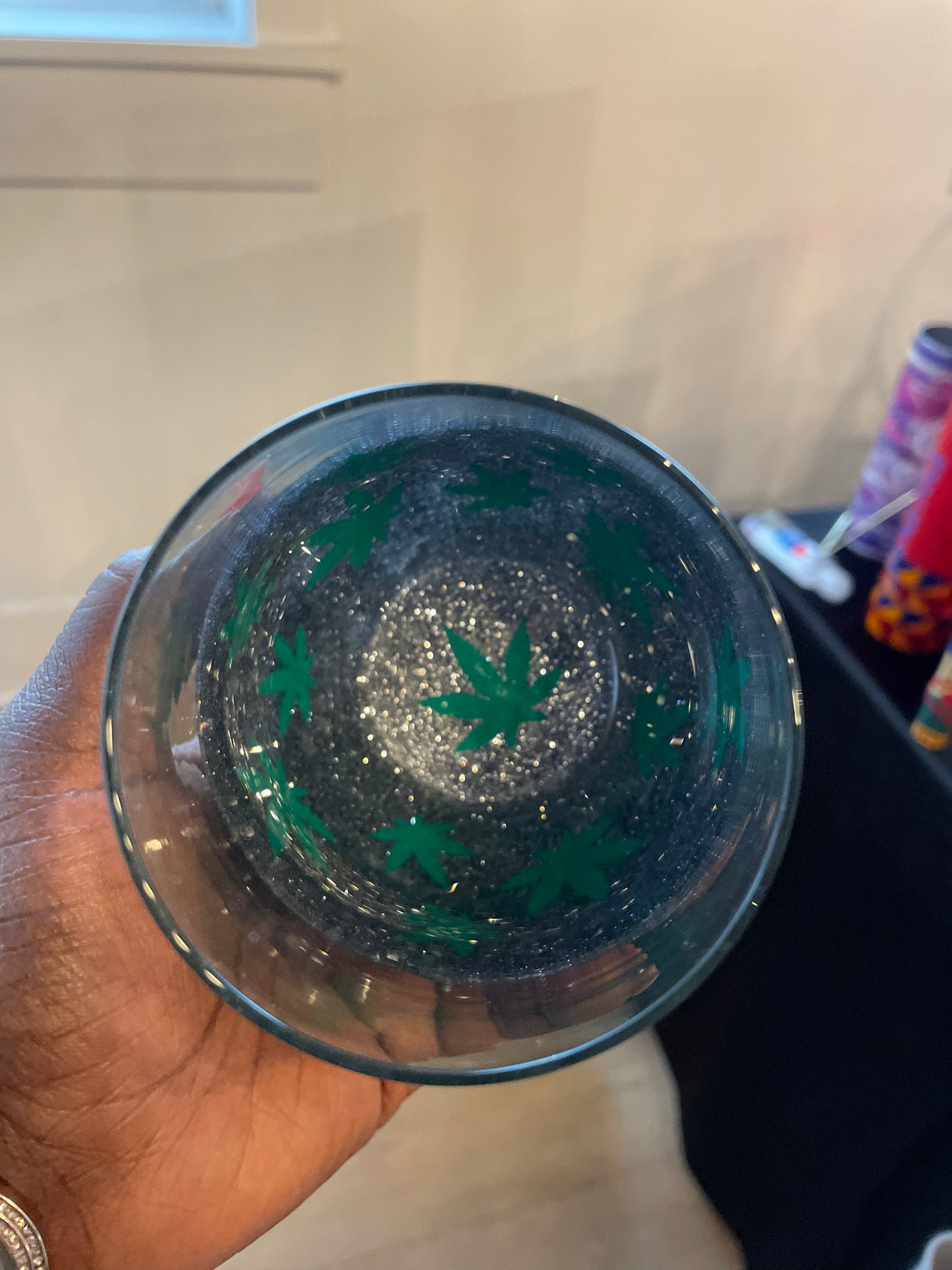 Plant Based Peek a Boo Gold Glitter Wine Glass