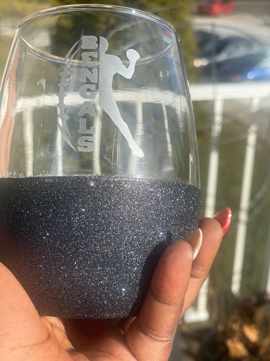 Etched Bengals Player Peek a Boo Wine Glass
