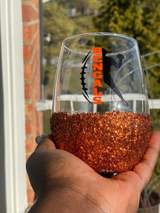 Bengals Player Peek a Boo Wine Glass