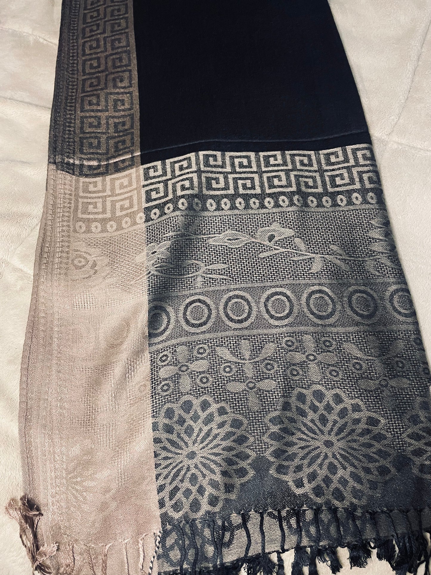 Square Edge - Cashmere Scarf /Shawl